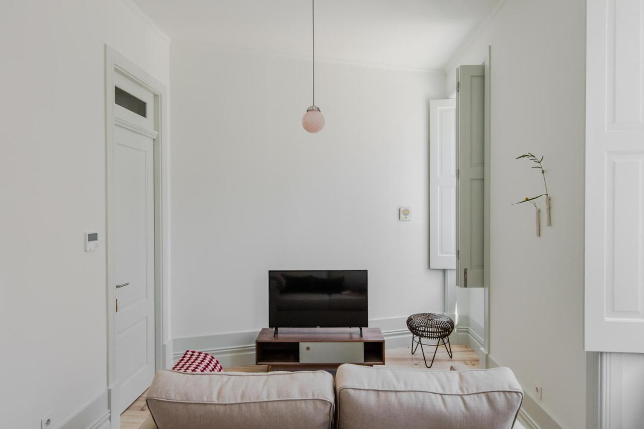 Charming Camoes Apartment In Porto With Ac & Wi-Fi Luaran gambar