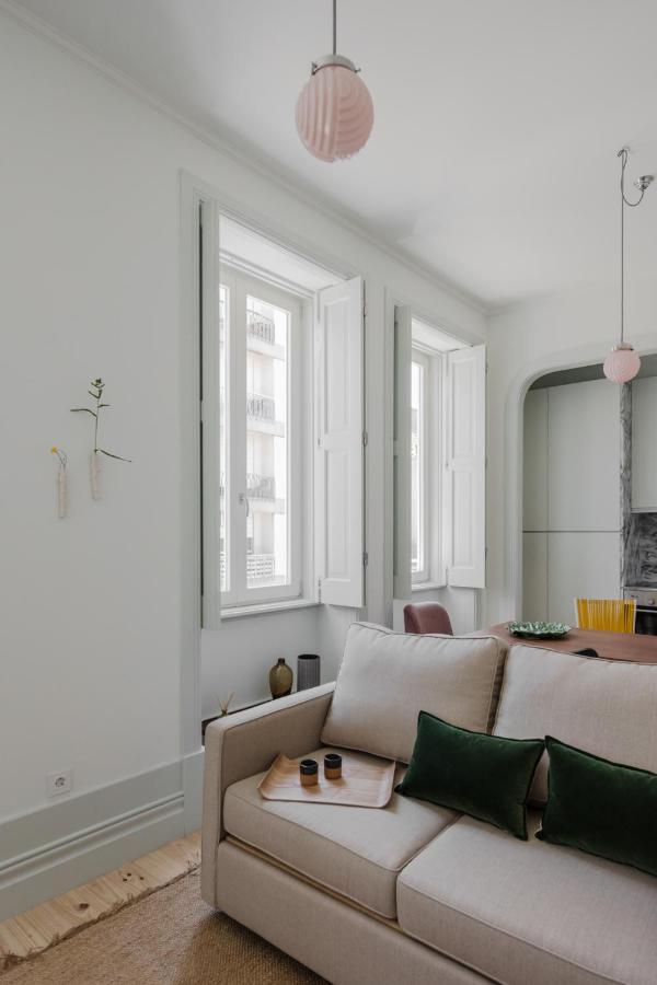 Charming Camoes Apartment In Porto With Ac & Wi-Fi Luaran gambar