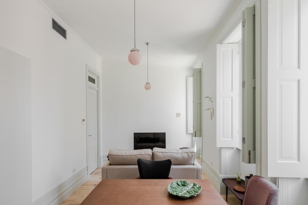 Charming Camoes Apartment In Porto With Ac & Wi-Fi Luaran gambar